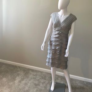 Adrianne Papell shimmery Formal Dress